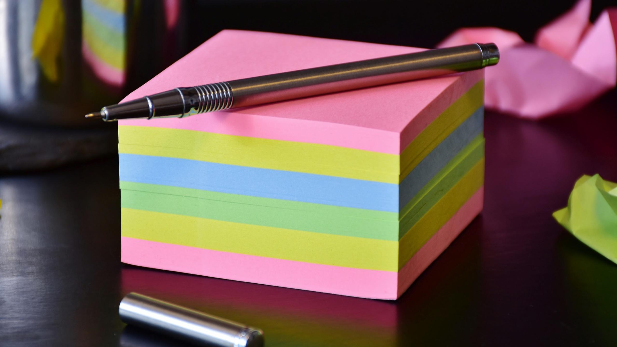 Afbeelding papierblok Reactie uit de fractie
